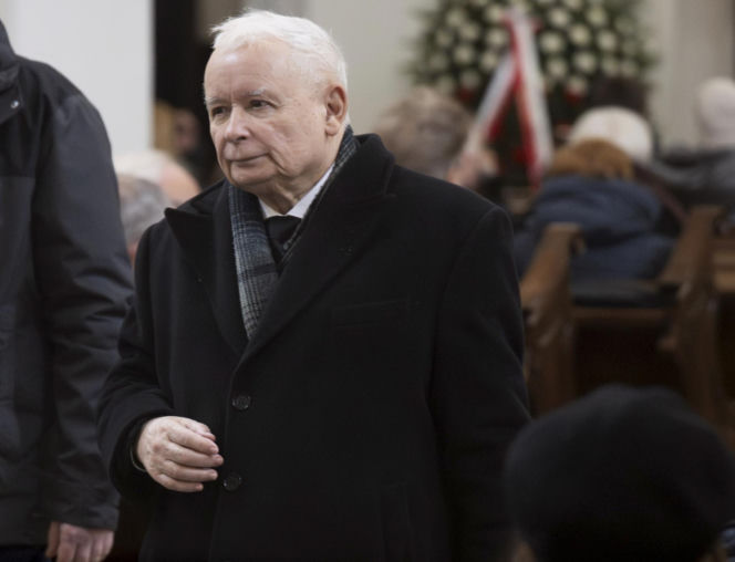Jarosław Kaczyński na pogrzebie pierwszego naczelnego "Gazety Polskiej"