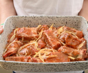 Żeberka pieczone, które dosłownie odpadają od kości - mięso tak miękkie, że nie potrzebujesz noża