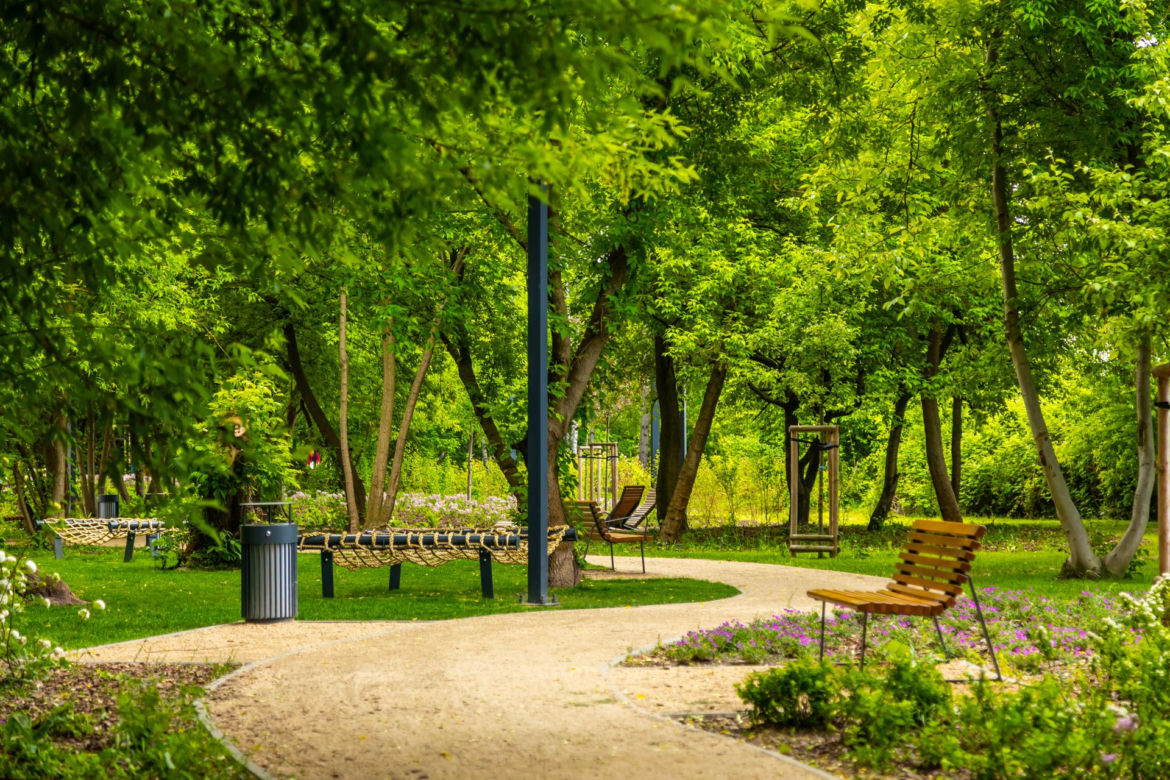 Park linearny przy ul. Suwak w Warszawie
