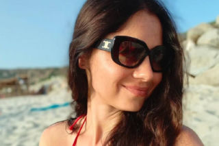 Adriana Kalska w zmysłowym bikini na rajskiej plaży. Z kim wypoczywa aktorka z M jak miłość?