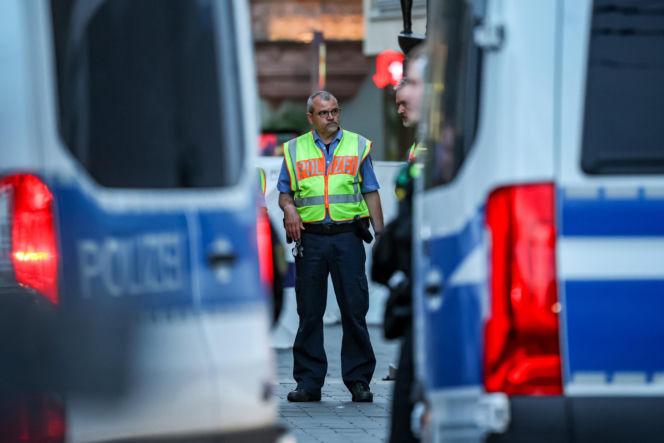 Dwoje zabitych i 80 rannych w Niemczech! Sprawca wjechał w tłum, był znany policji