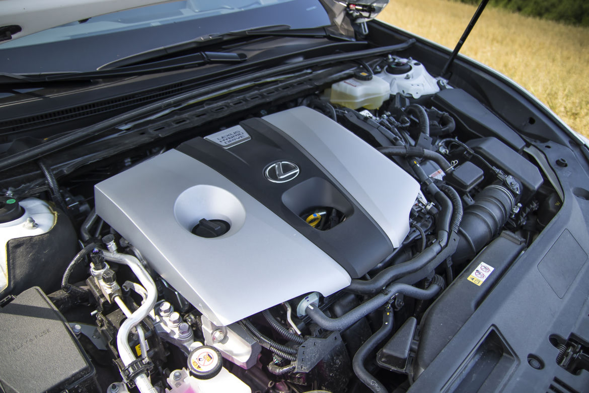 Lexus ES 300h Omotenashi