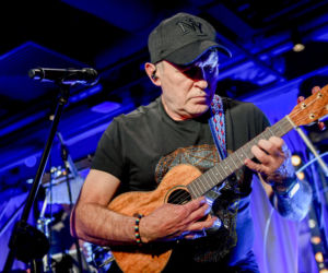 Andrzej Krzywy (De Mono)