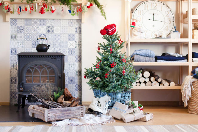 Świąteczne choinki w stylu rustykalnym