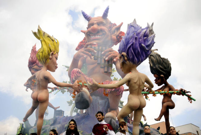 Burza we Włoszech! Chodzi o Berlusconiego i bunga-bunga