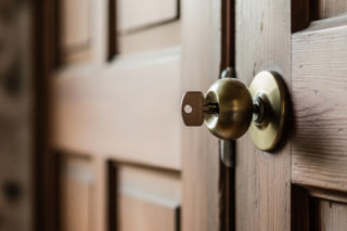 Wnuk aresztowany za znęcanie się nad babcią. Co działo się w Będzinie przez 4 lata?