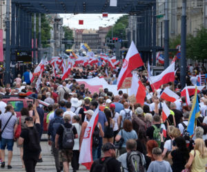 Protest antyszczepionkowców w Katowicach