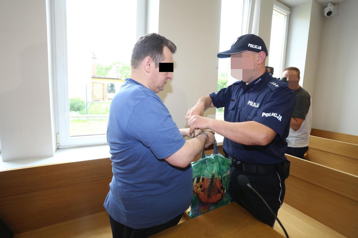 Prowadził dom pomocy jak z horroru. 12 pensjonariuszy nie żyje. „ Chyba nikt nie chciałby mieć tego na sumieniu”