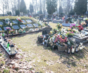 Tajemnicza śmierć i pogrzeb w sekrecie. Znany prokurator Jerzy Hop i jego syn nie żyją. Ostatnie pożegnanie