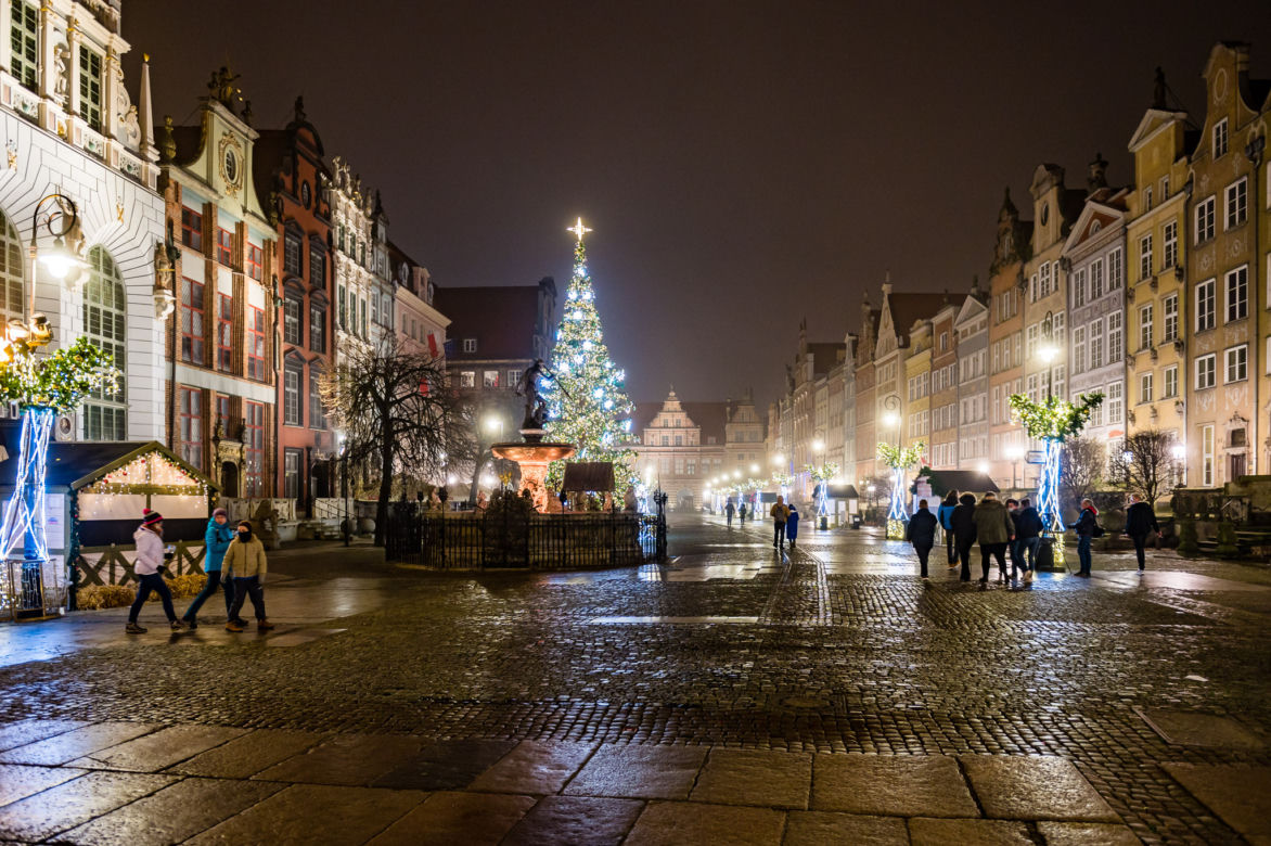 Sylwester 2020. Gdańsk opustoszał! Fontanna Neptuna [ZDJĘCIA]