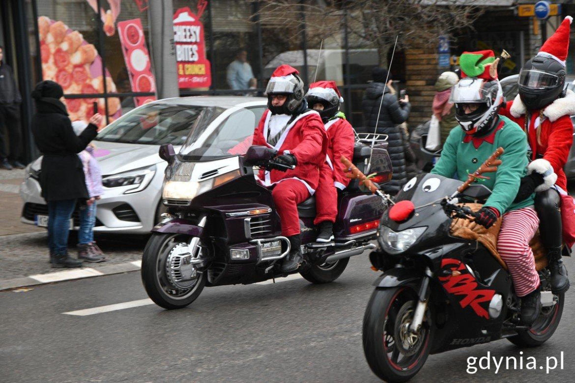 Mikołaje na Motocyklach 2024.  Barwna parada przejechała już po raz 22.