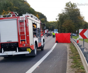 Tragiczny wypadek w Wiślicy. Nie żyje motocyklista [ZDJĘCIA]