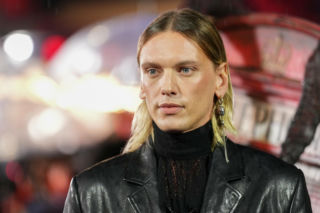 Vecna, śpiewający... Bohemian Rhapsody Queen! Nagranie z aktorem Stranger Things podbija sieć