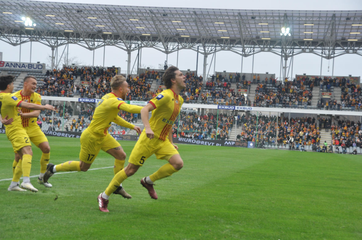 Korona Kielce - Radomiak Radom. Zdjęcia z meczu