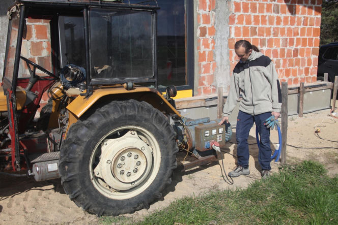 Przez urzędników noszę wodę w wiadrach