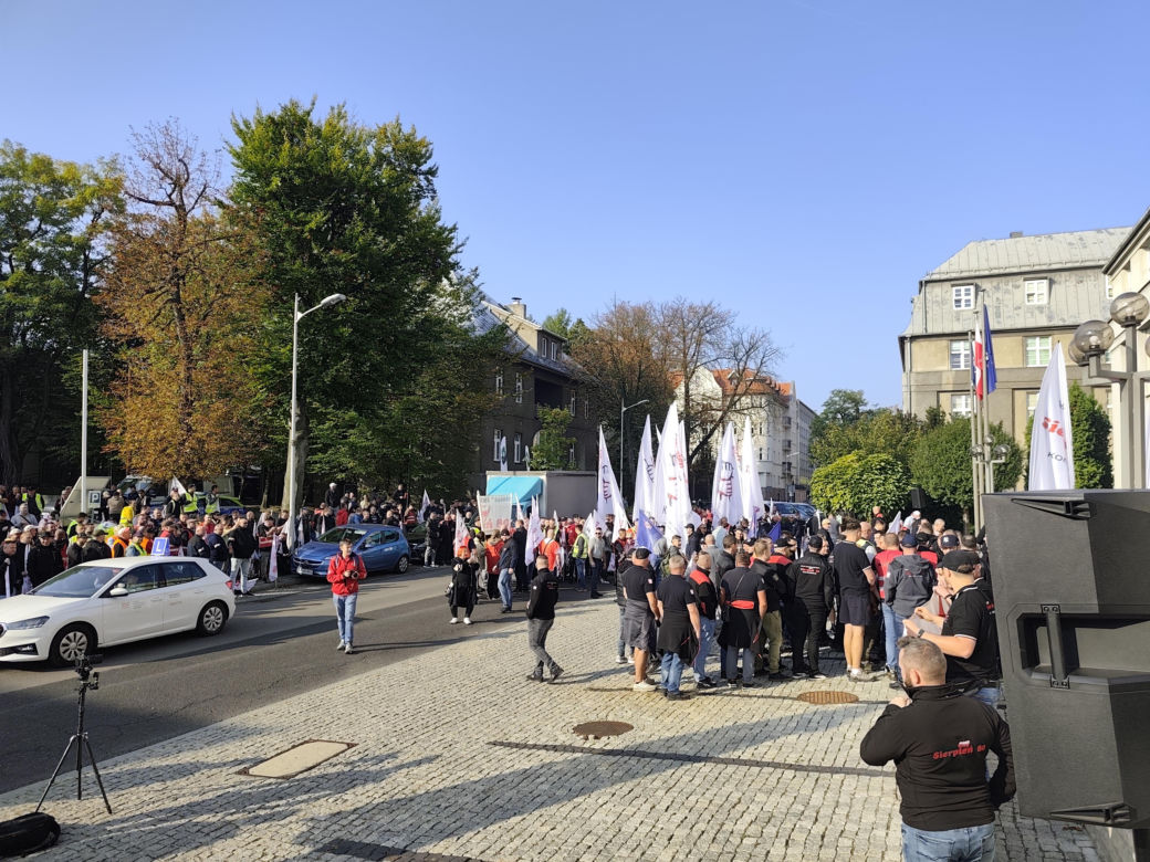 Górnicy protestują przeciw zwolnieniom