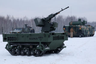 „Potwór z Tarnowa” i roje dronów. Rząd przygląda się przyszłości polskiej armii w Zielonce