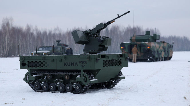 „Potwór z Tarnowa” i roje dronów. Rząd przygląda się przyszłości polskiej armii w Zielonce