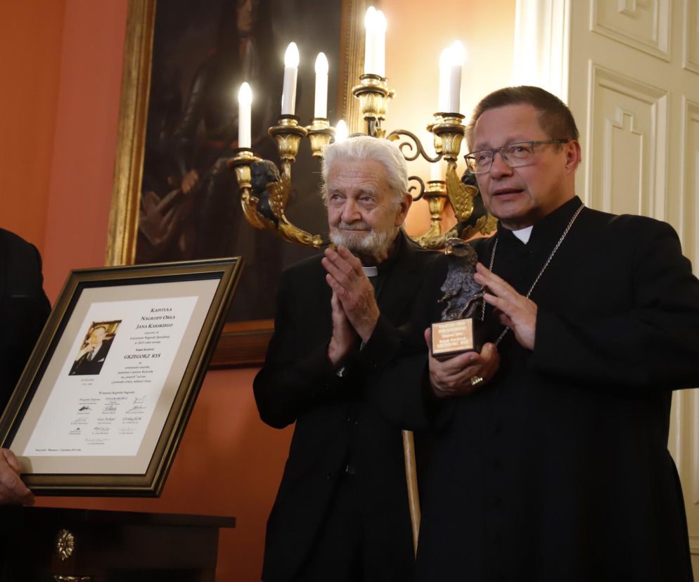 Kard.Grzegorz Ryś z Nagrodą Specjalną Orła Jana Karskiego