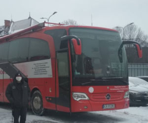 Poważny wypadek strażaka. Na pomoc ruszyli strażnicy więzienni z Tarnowa