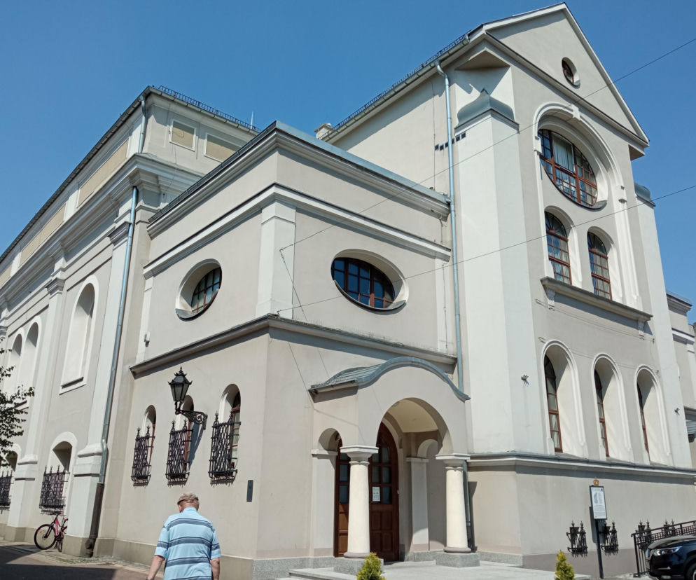 Synagoga w Lesznie: Perełka, która cudem nie została basenem