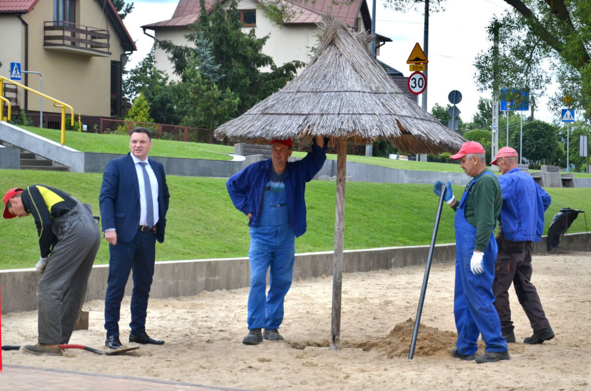 W Siemiatyczach jak w ciepłych krajach. Tak zmieniła się plaża nad zalewem [ZDJĘCIA]
