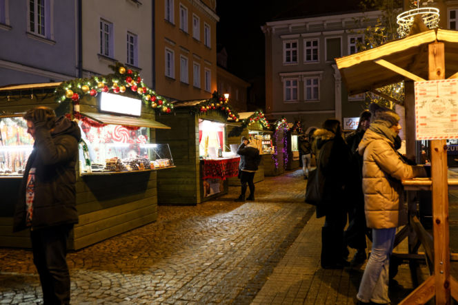 Gliwicki Jarmark Bożonarodzeniowy wystartował. Wiedeński klimat i świąteczne gofry