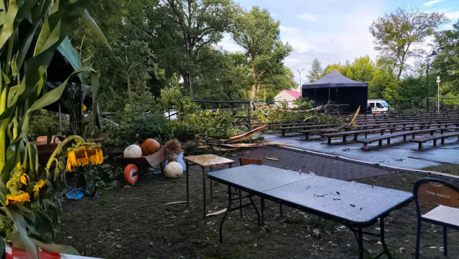 Nawałnica przerwała dożynki. Namioty i drzewa runęły na ludzi. Jedna osoba walczyła o życie!