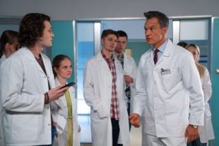 Na dobre i na złe, odcinek 984: Nowe stanowisko Falkowicza w Leśnej Górze. Zaprowadzi dziwne rządy - ZDJĘCIA