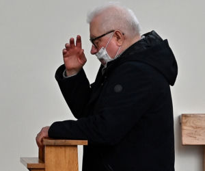 Lech Wałęsa na niedzielnej mszy