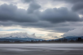 Chłodny wtorek w Jeleniej Górze 02.12.2025. Czy to cisza przed burzą?