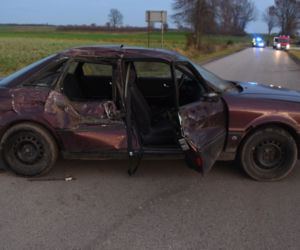 Pijany i bez uprawnień spowodował wypadek. Trzy osoby w szpitalu