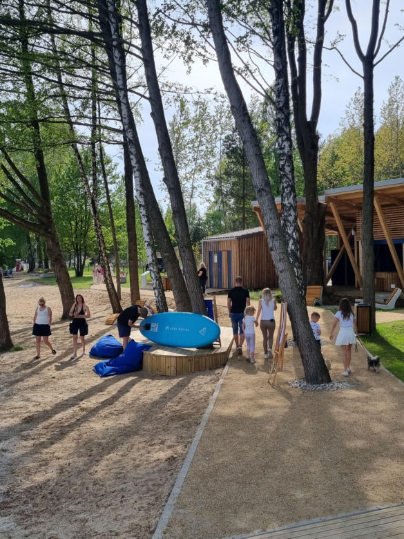 Nowa Eko Plaża w Giżycku otwarta. Niezwykłe miejsce powstało nad jeziorem Niegocin