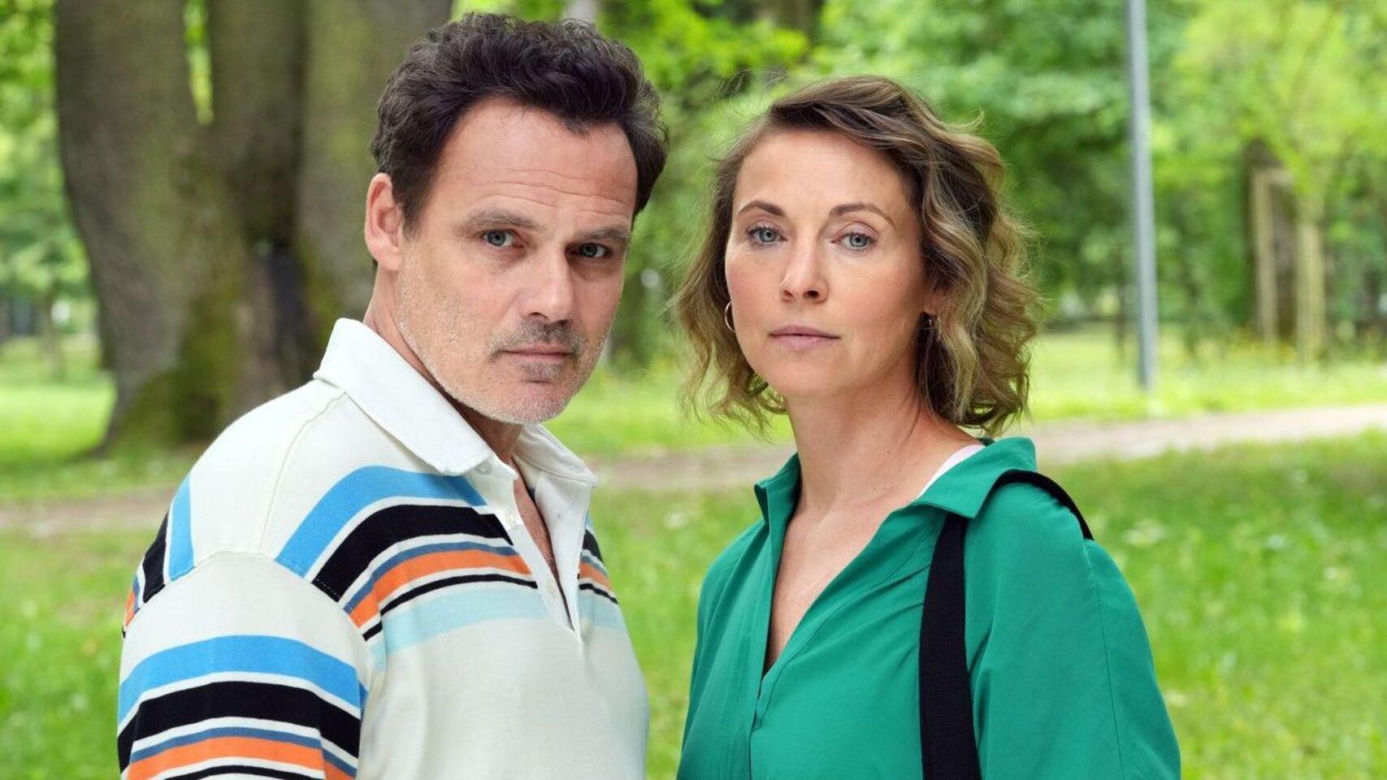 Barwy szczęścia odc. 3085. Beata (Anita Jancia), lekarz Karol Czubak (Jan Wieczorkowski)
