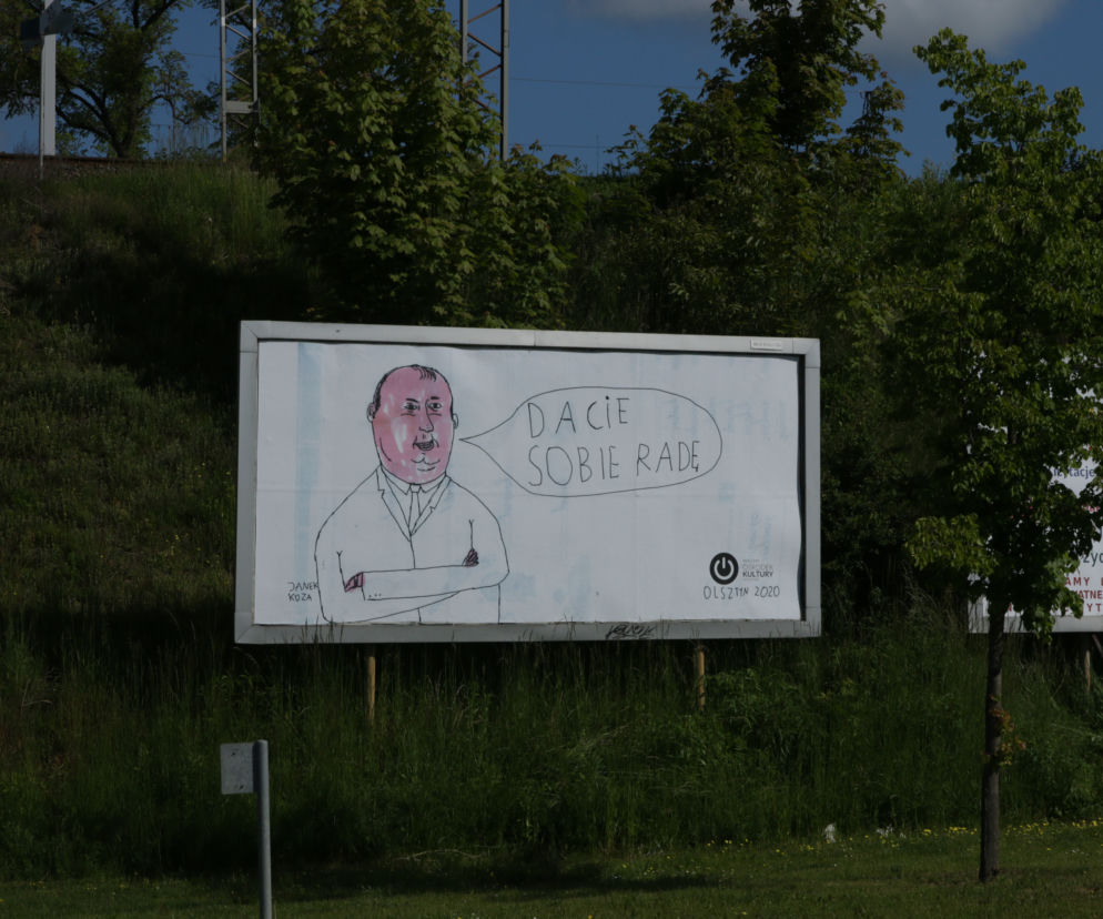 Nietypowe plakaty zawisły w Olsztynie. Ich autorem jest znany rysownik [ZDJĘCIA]
