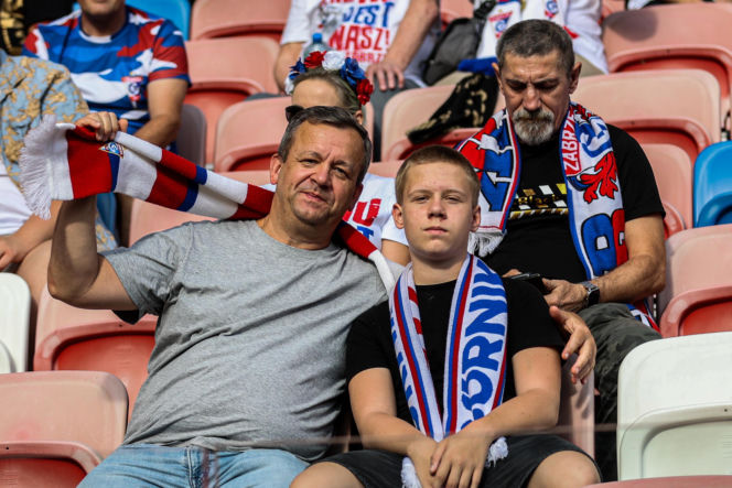 Górnik Zabrze - GKS Katowice: Zdjęcia kibiców i zawodników z meczu 6. kolejki PKO BP Ekstraklasy