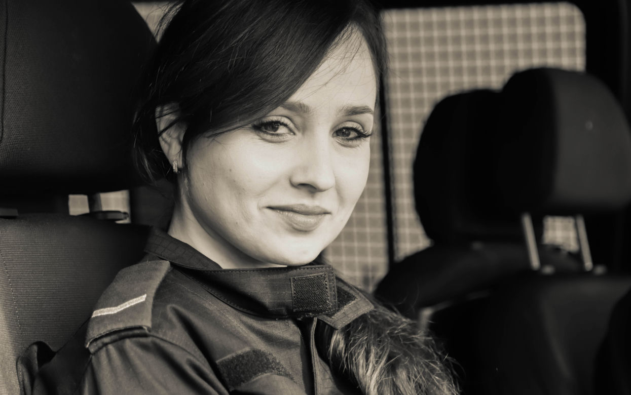 Te piękne i odważne kobiety służą w policji i dbają o bezpieczeństwo!
