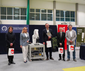 Nowoczesny robot dla uczniów w Gnieźnie