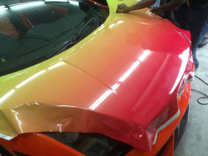 Tęczowe Lamborghini Gallardo 