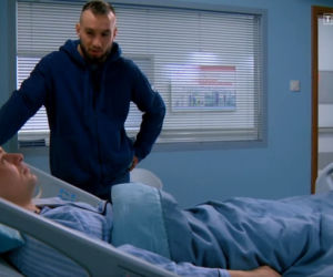 Barwy szczęścia, odc. 2244. Hubert (Marek Molak), Ares (Michał Gęsiarz)