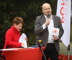 Oby rósł 100 lat! Dąb czerwony na jubileusz 100-lecia PCK