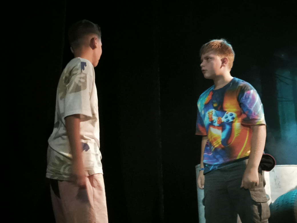 Spektakl na zakończenie warsztatów teatralnych w Teatrze Miejskim w Lesznie 