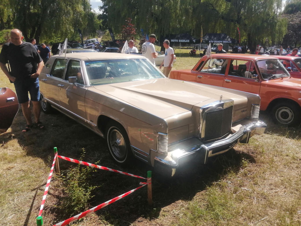Siedlce:  16. Zlot Pojazdów Zabytkowych „Mrowisko”