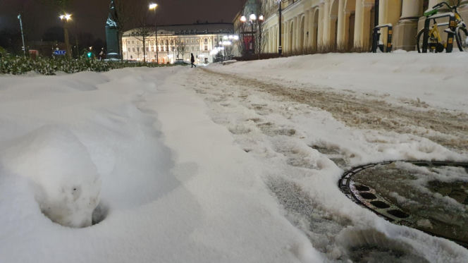 Zimowe utrudnienia w Warszawie