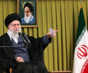 Władze Iranu mordują rannych demonstrantów w szpitalach?! Straszne oskarżenia