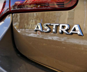 Opel Astra Sedan (Astra J)