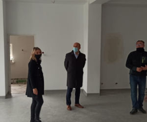 Remont sali gimnastycznej w Zespole Szkół Nr 7 w Białym Borze na finiszu