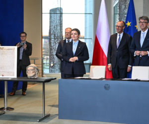 Ceremonia przekazania dóbr kultury podczas polsko-niemieckich konsultacji międzyrządowych