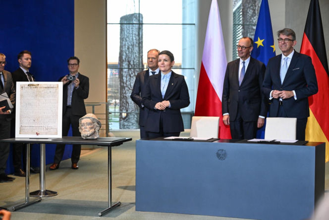 Ceremonia przekazania dóbr kultury podczas polsko-niemieckich konsultacji międzyrządowych