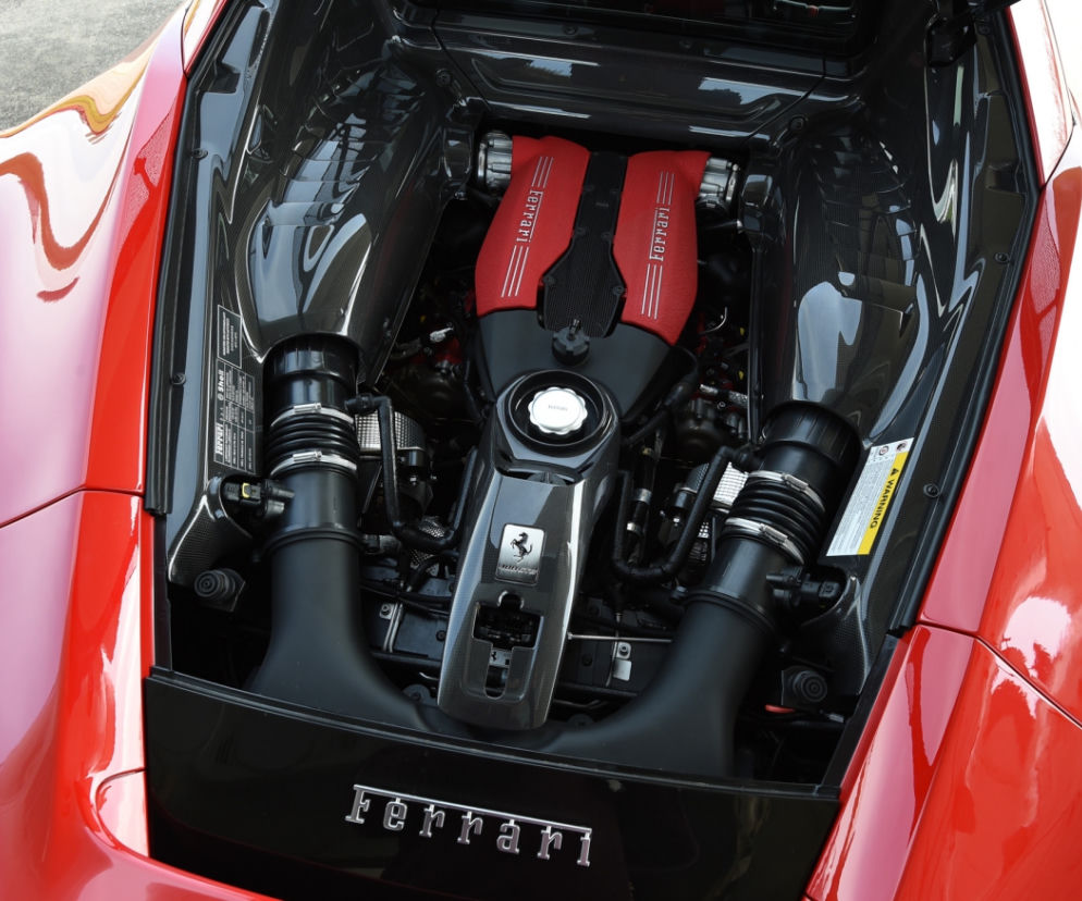 Silnik Ferrari 3.9 litra V8